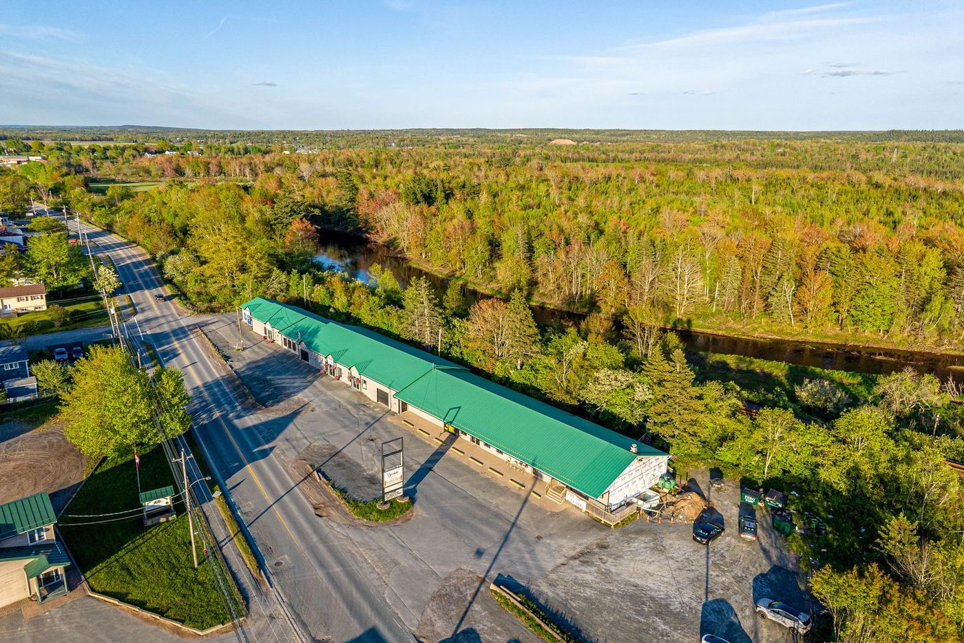 601 Highway 2, Elmsdale