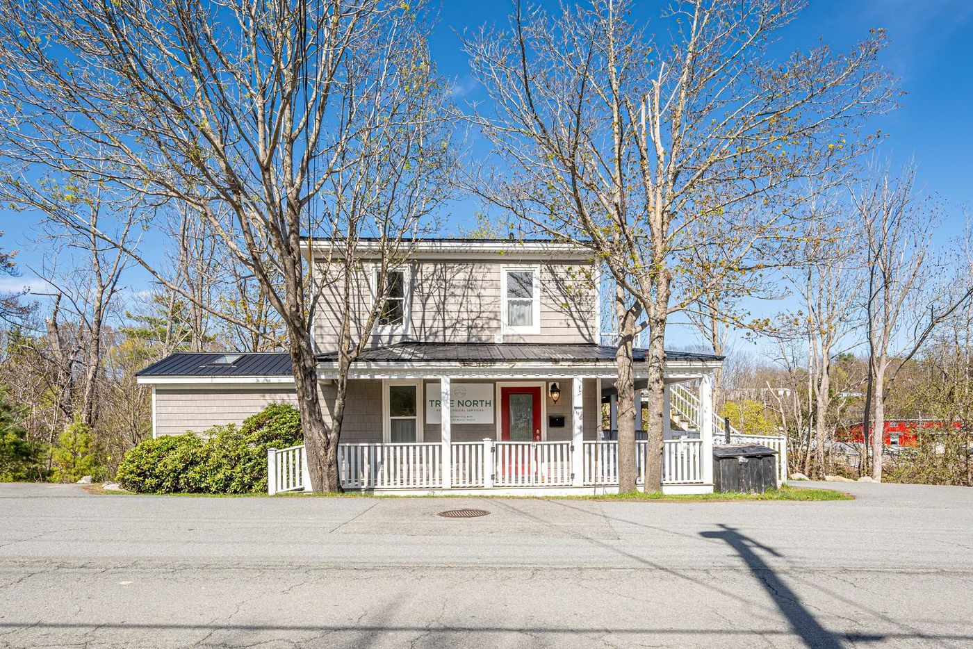 926 King Street, 926 King Street, Bridgewater, NS B4V 3E6