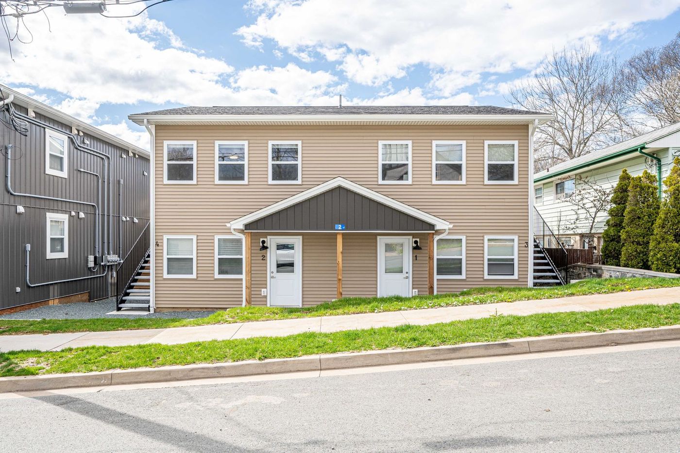 2 Brookside Avenue, Dartmouth