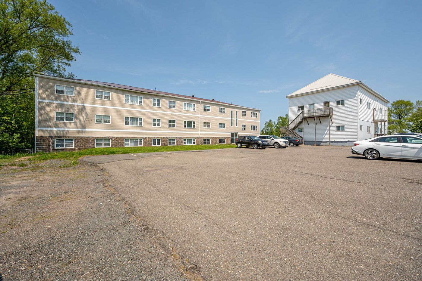 60–62 Bridge Avenue, Stellarton